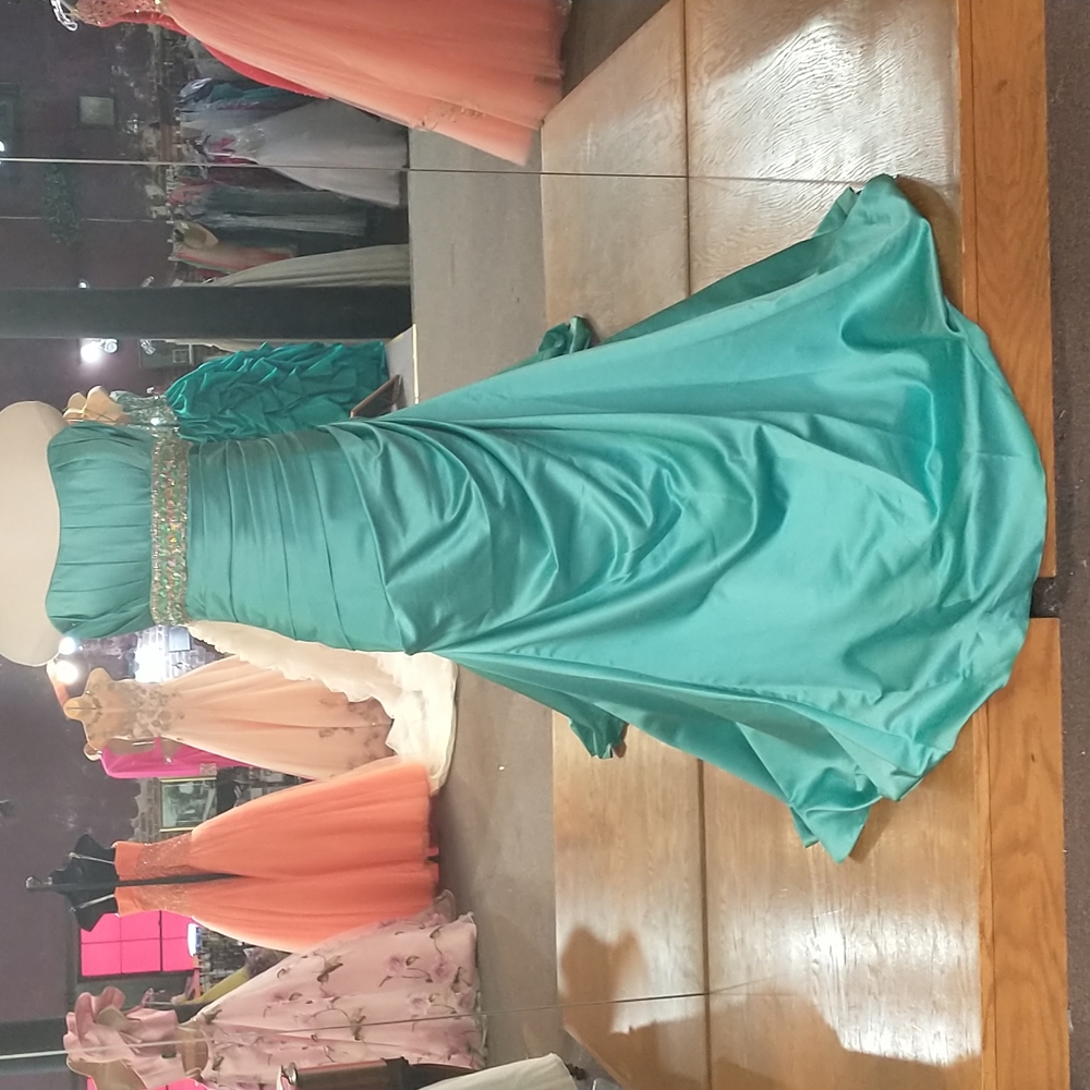 Tiffany designs prom dress